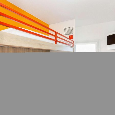 Hotelf1 Frejus Roquebrune Sur Argens Dış mekan fotoğraf
