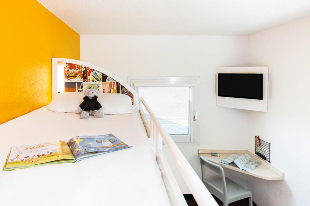 Hotelf1 Frejus Roquebrune Sur Argens Dış mekan fotoğraf