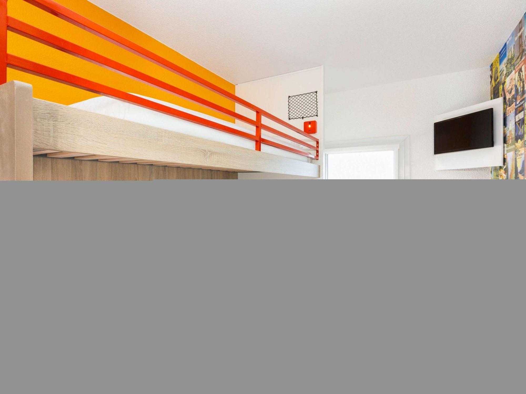 Hotelf1 Frejus Roquebrune Sur Argens Dış mekan fotoğraf
